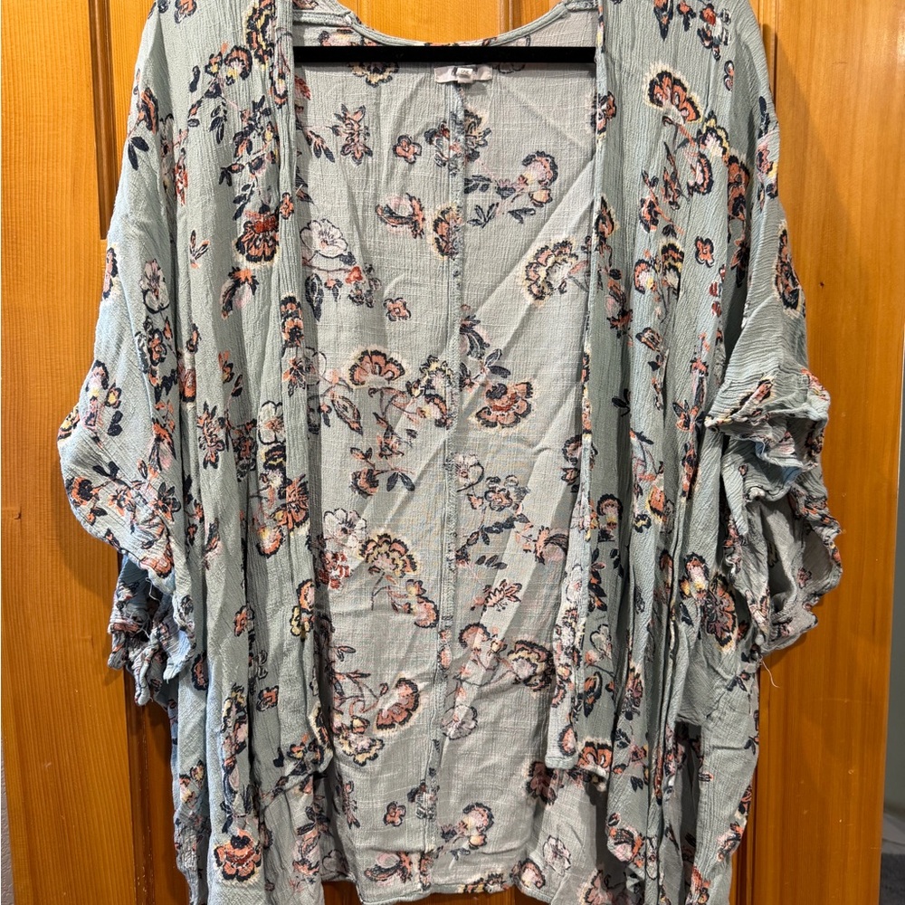 Maurices Multicolor Floral Kimono